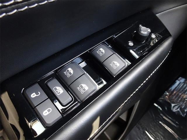 2023 Jeep Grand Wagoneer Series II