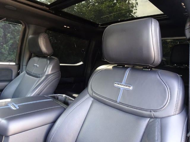2025 Ford Super Duty F-350 SRW Platinum