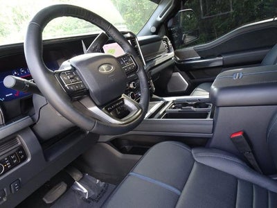 2025 Ford Super Duty F-350 SRW Platinum