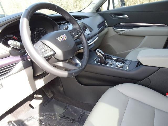 2022 Cadillac XT4 FWD Luxury