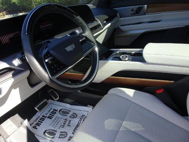 2026 Cadillac VISTIQ Sport