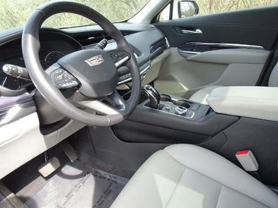 2023 Cadillac XT4 AWD Luxury