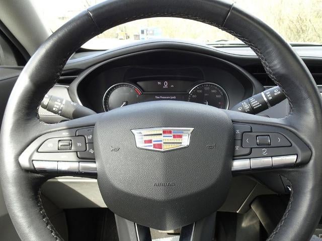 2023 Cadillac XT4 AWD Luxury