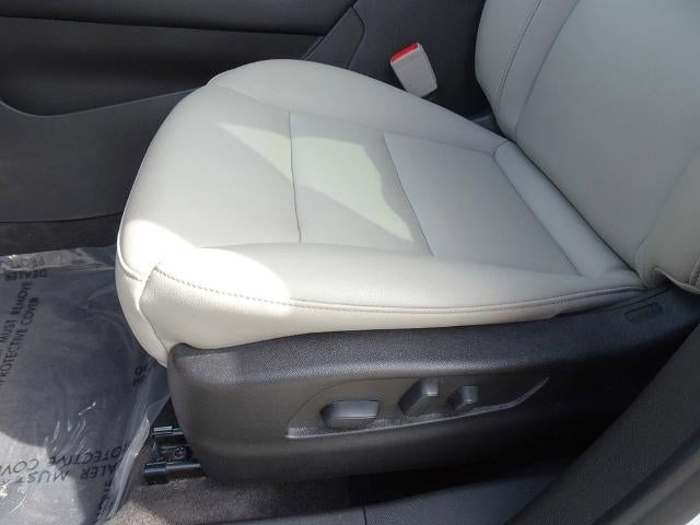 2023 Cadillac XT4 AWD Luxury