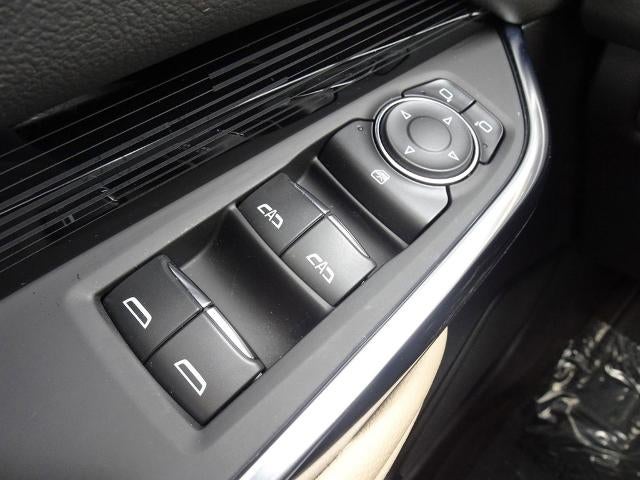 2024 Cadillac XT4 AWD Luxury