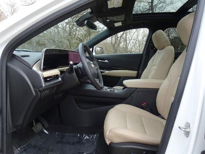 2024 Cadillac XT4 AWD Luxury
