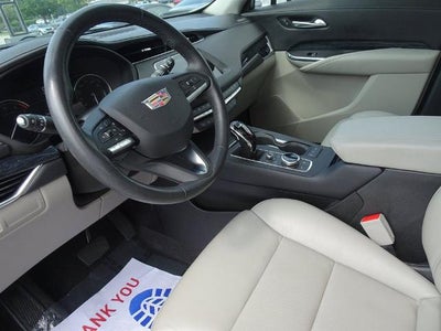2023 Cadillac XT4 AWD Premium Luxury