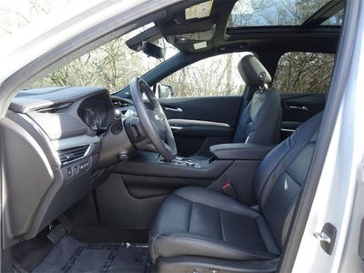 2022 Cadillac XT4 AWD Premium Luxury