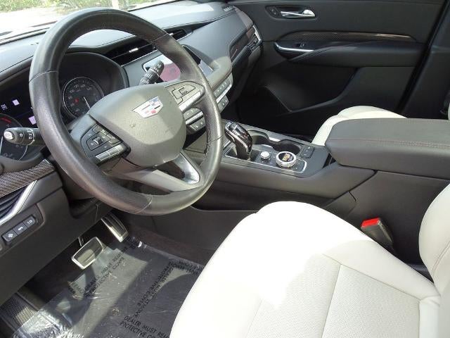 2023 Cadillac XT4 AWD Sport