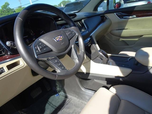 2017 Cadillac XT5 Luxury FWD