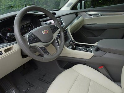 2022 Cadillac XT5 FWD Premium Luxury