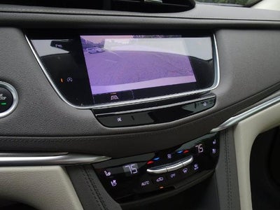 2022 Cadillac XT5 FWD Premium Luxury