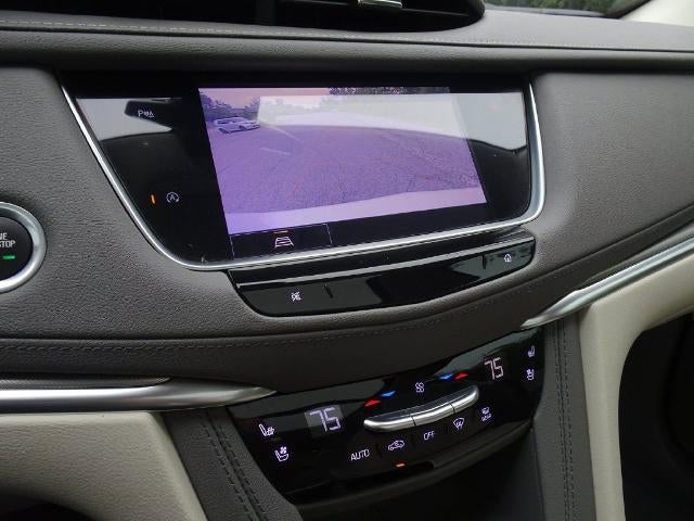 2022 Cadillac XT5 FWD Premium Luxury