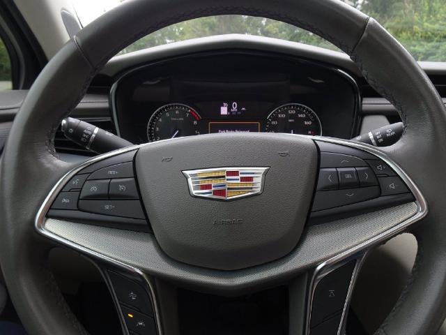 2022 Cadillac XT5 FWD Premium Luxury