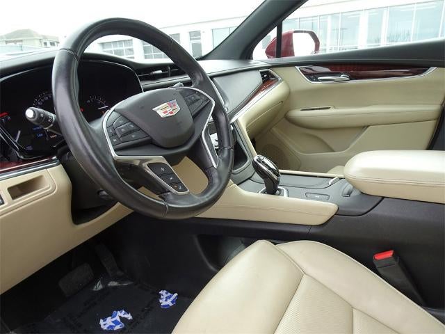 2018 Cadillac XT5 Luxury FWD