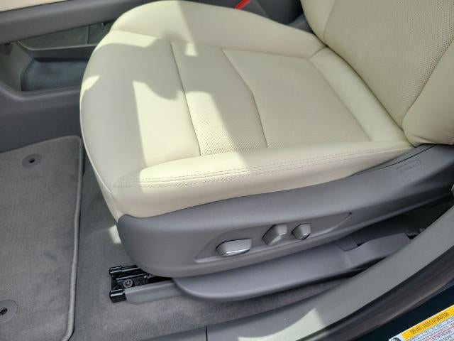 2026 Cadillac XT5 AWD Premium Luxury