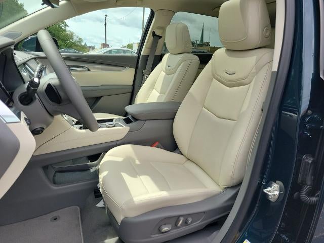 2026 Cadillac XT5 AWD Premium Luxury