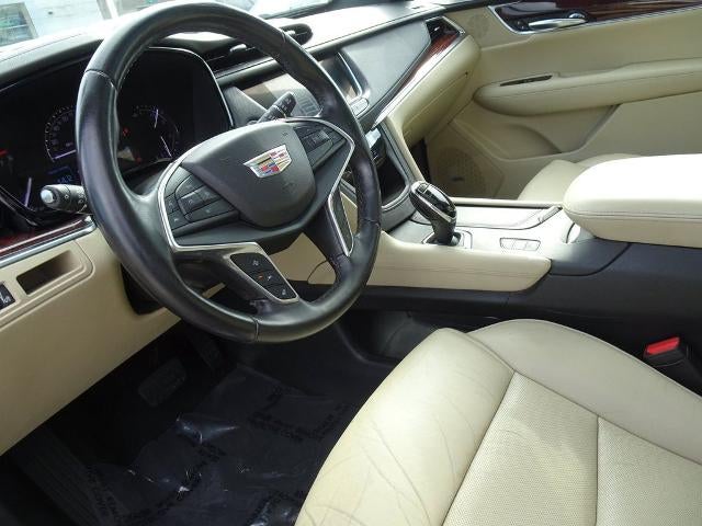 2018 Cadillac XT5 Luxury AWD