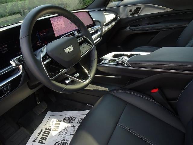 2024 Cadillac LYRIQ Tech