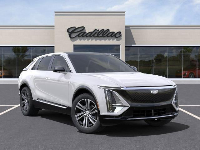 2025 Cadillac LYRIQ Luxury 2