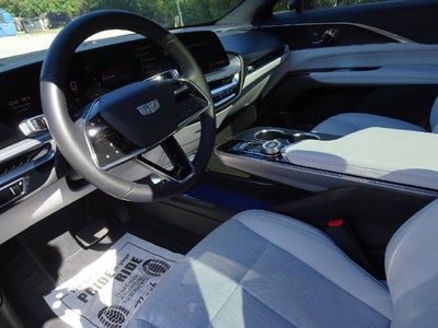 2024 Cadillac LYRIQ Sport
