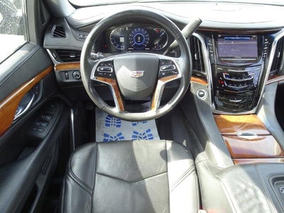 2016 Cadillac Escalade Luxury Collection