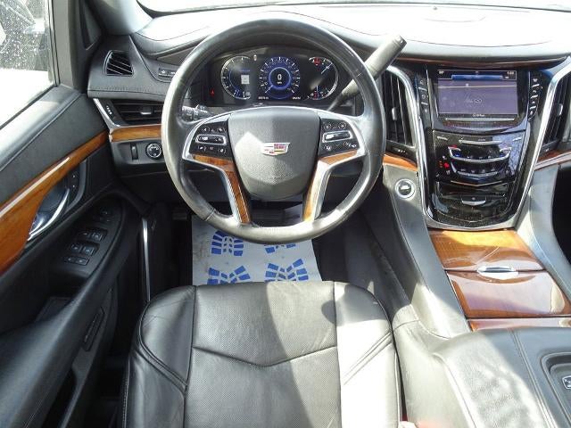 2016 Cadillac Escalade Luxury Collection