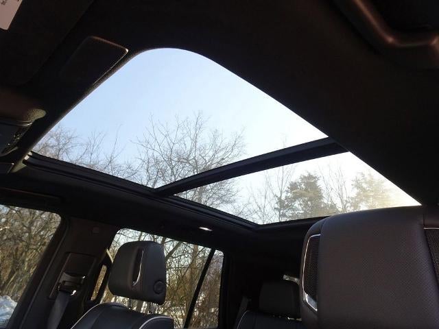 2022 Cadillac Escalade Sport