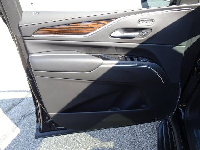 2024 Cadillac Escalade ESV 4WD Premium Luxury