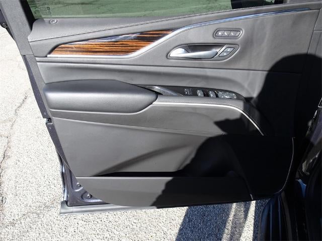 2024 Cadillac Escalade ESV 4WD Premium Luxury