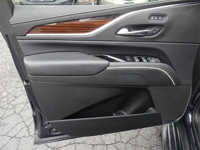 2022 Cadillac Escalade ESV Premium Luxury