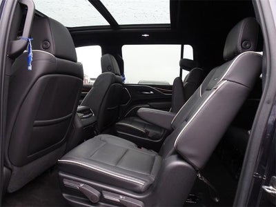 2022 Cadillac Escalade ESV Premium Luxury