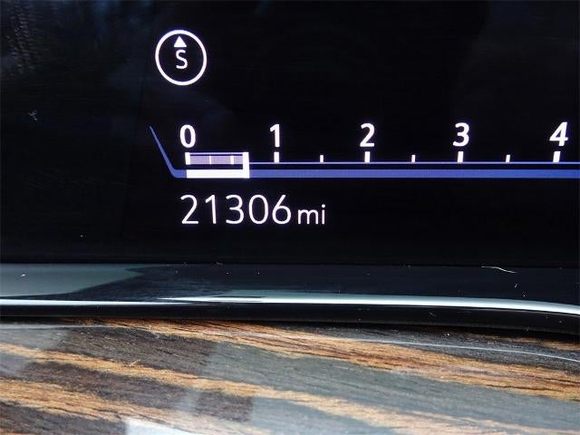 2022 Cadillac Escalade ESV Premium Luxury