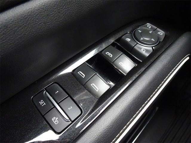 2022 Cadillac Escalade ESV Premium Luxury