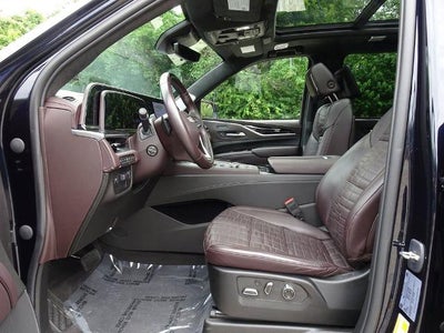 2023 Cadillac Escalade ESV 4WD Sport Platinum