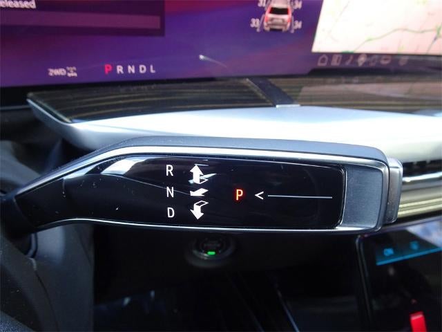 2025 Cadillac Escalade 4WD Premium Luxury