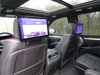 2025 Cadillac Escalade 4WD Sport Platinum