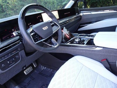 2025 Cadillac Escalade AWD V-Series