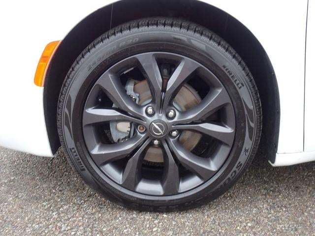 2019 Chrysler Pacifica Touring Plus