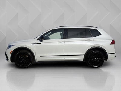 2022 Volkswagen Tiguan SE R-Line Black