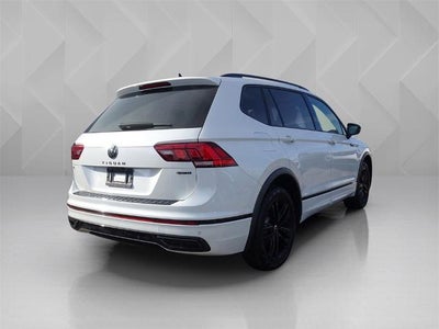 2022 Volkswagen Tiguan SE R-Line Black