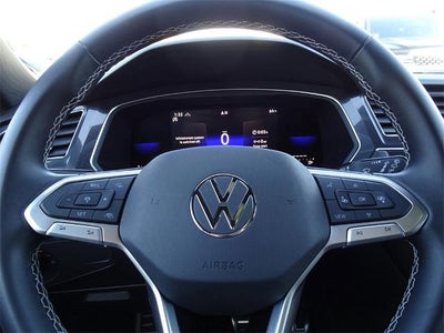 2023 Volkswagen Tiguan SE R-Line Black