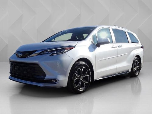 2025 Toyota Sienna Platinum