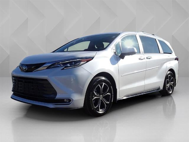 2025 Toyota Sienna Platinum