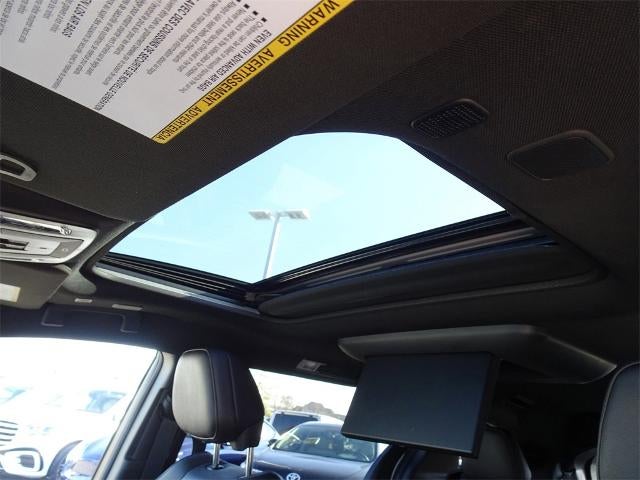 2025 Toyota Sienna Platinum