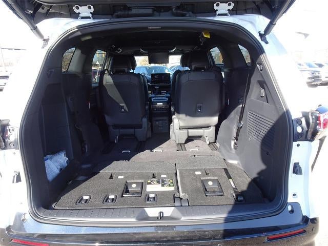 2025 Toyota Sienna Platinum