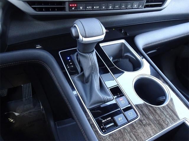 2025 Toyota Sienna Platinum