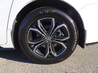 2025 Toyota Sienna Platinum