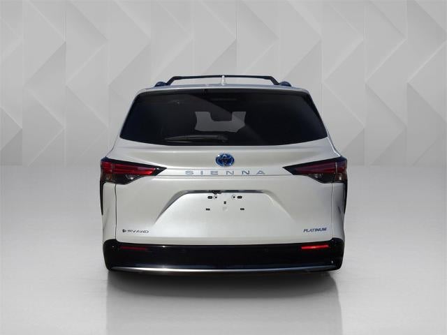 2025 Toyota Sienna Platinum