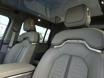 2023 RIVIAN R1S Adventure